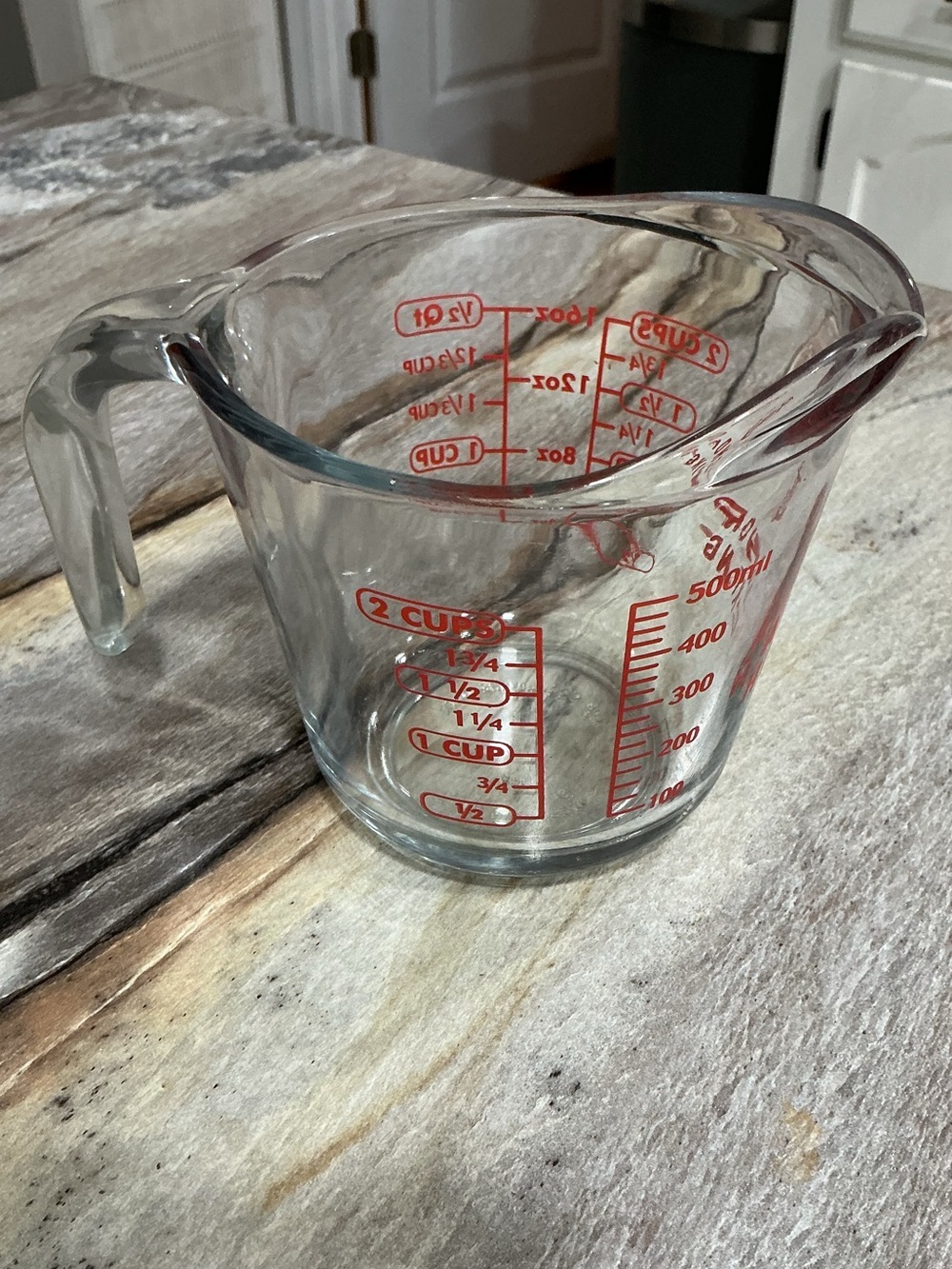 Anchor Hocking 2 Cup 16 oz Glass Measuring Cup Red Print Microwave Safe